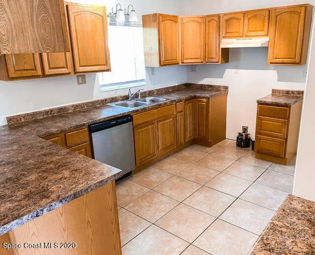Photo of 655 Cocoanut Grove Avenue