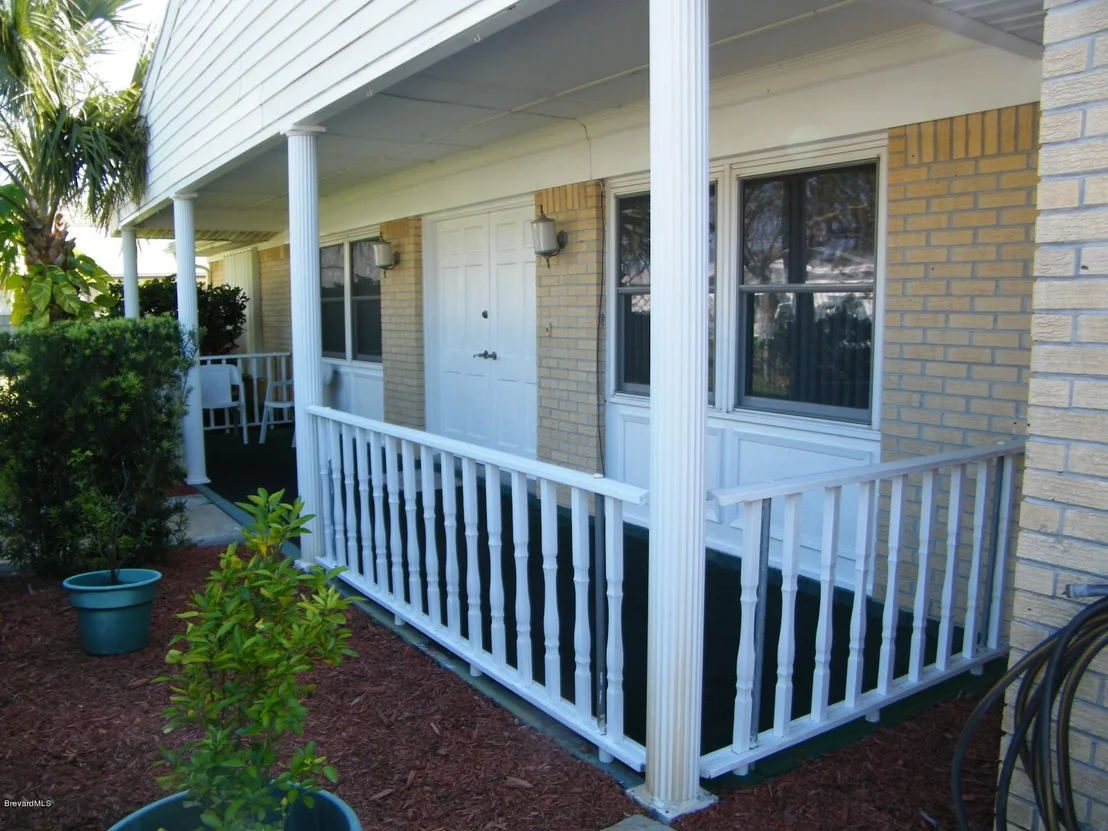 Photo of 1665 Leach Circle