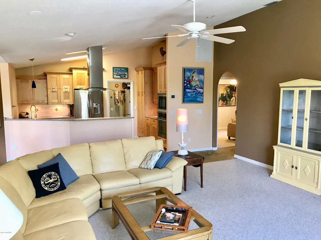Photo of 1041 Sunswept Road NE