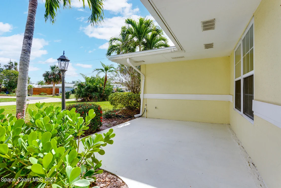 Photo of 608 Mango Drive