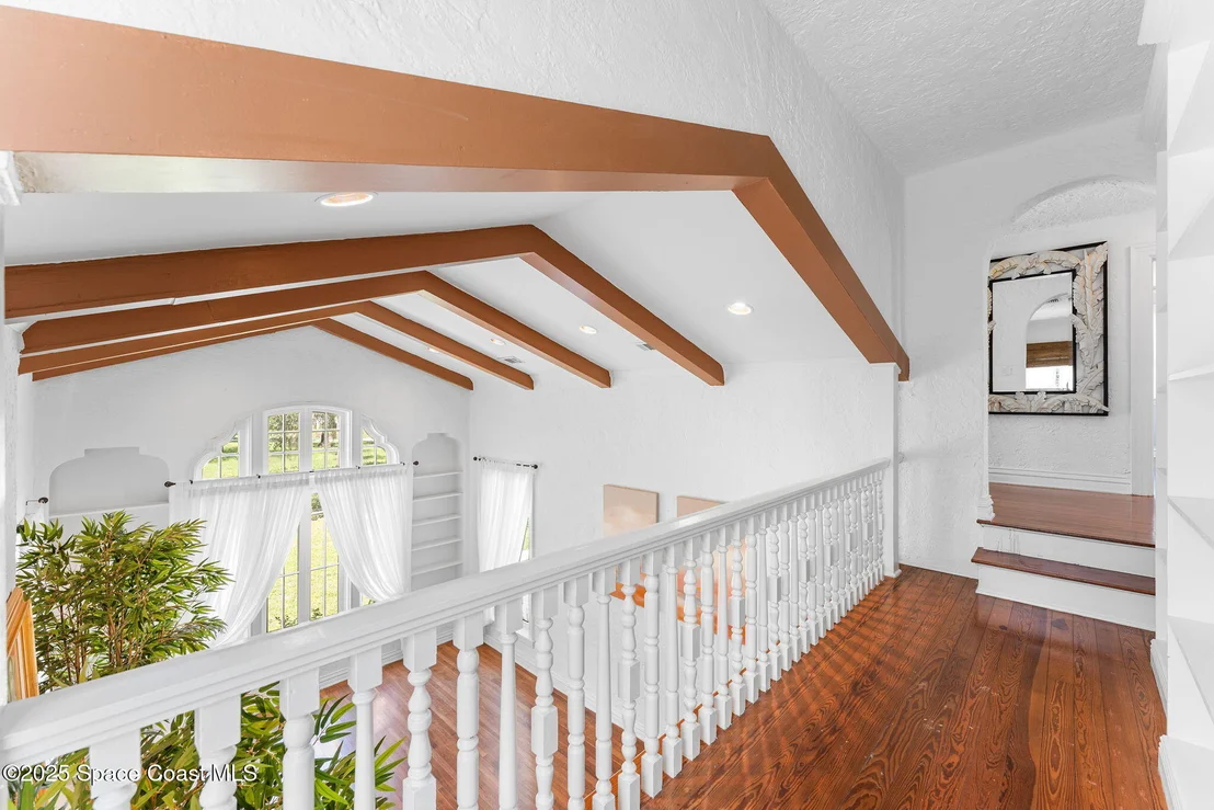 Photo of 121 Circle Drive