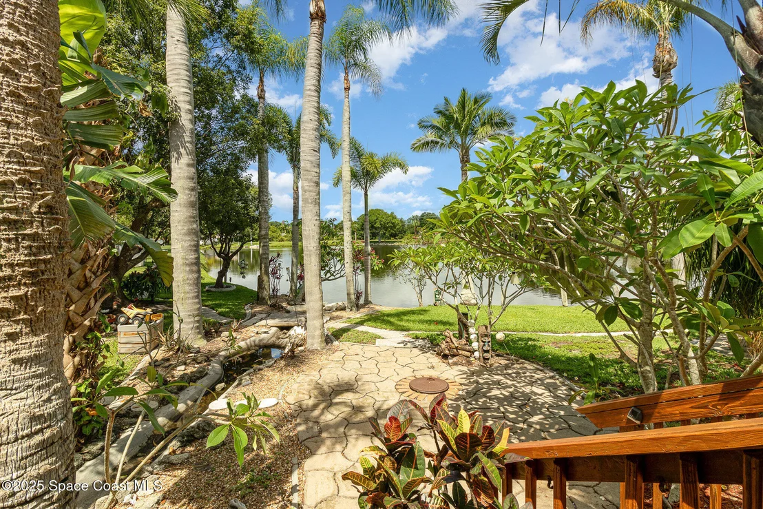Photo of 2101 Lance Boulevard