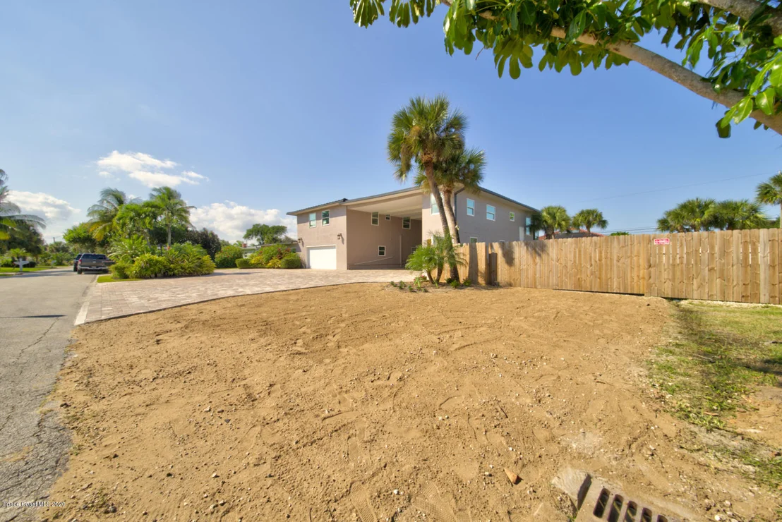 Photo of 260 Richards Road