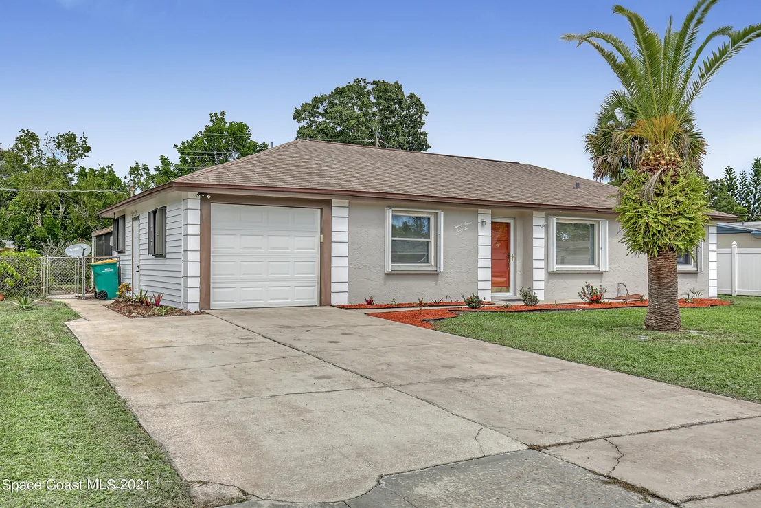 Photo of 2762 Hereford Road