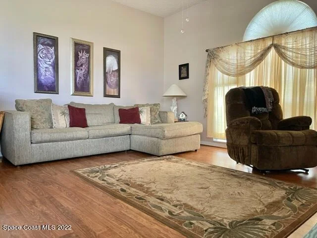 Photo of 987 Whisperpine Drive