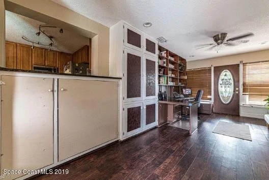 Photo of 601 Edgewood Drive