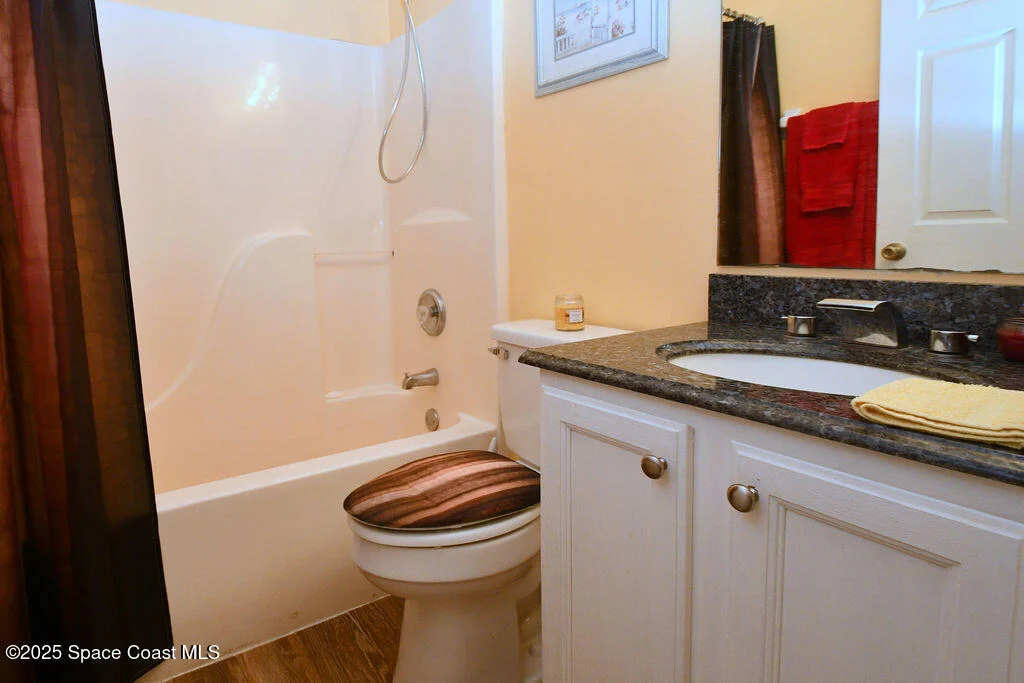 Photo of 1388 Hill Avenue