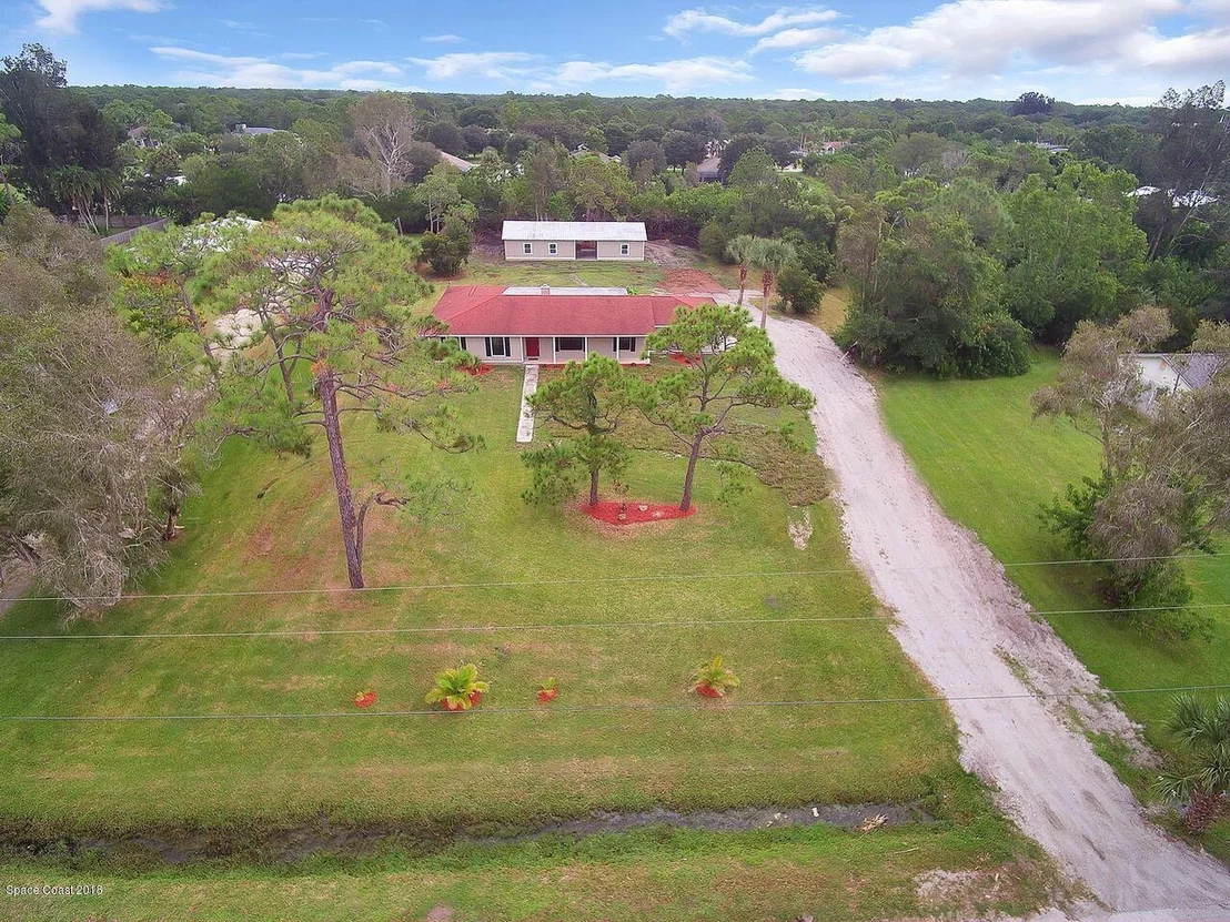 Photo of 2665 Lakehill Road