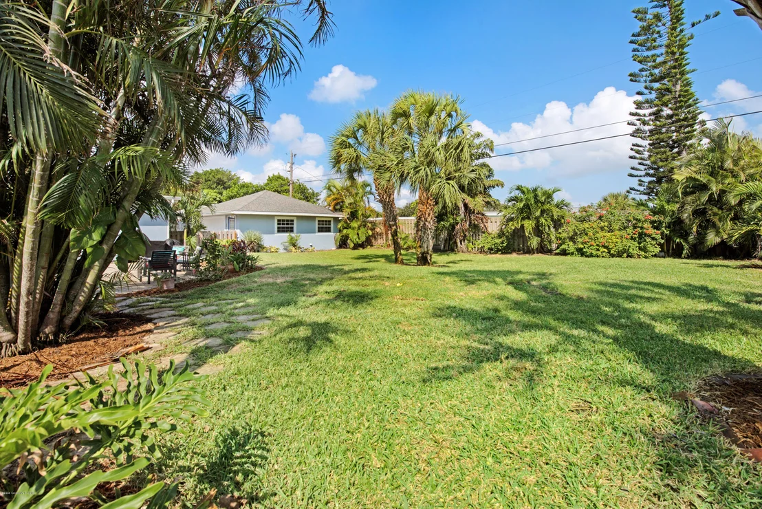 Photo of 212 1st Avenue