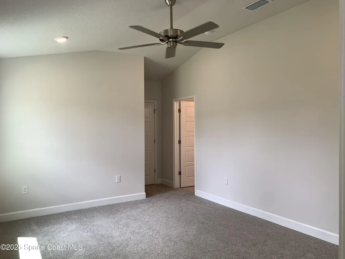 Photo of 935 Kylar Drive NW