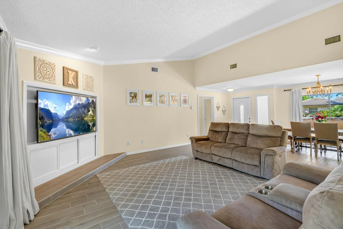 Photo of 128 Prestwick Circle