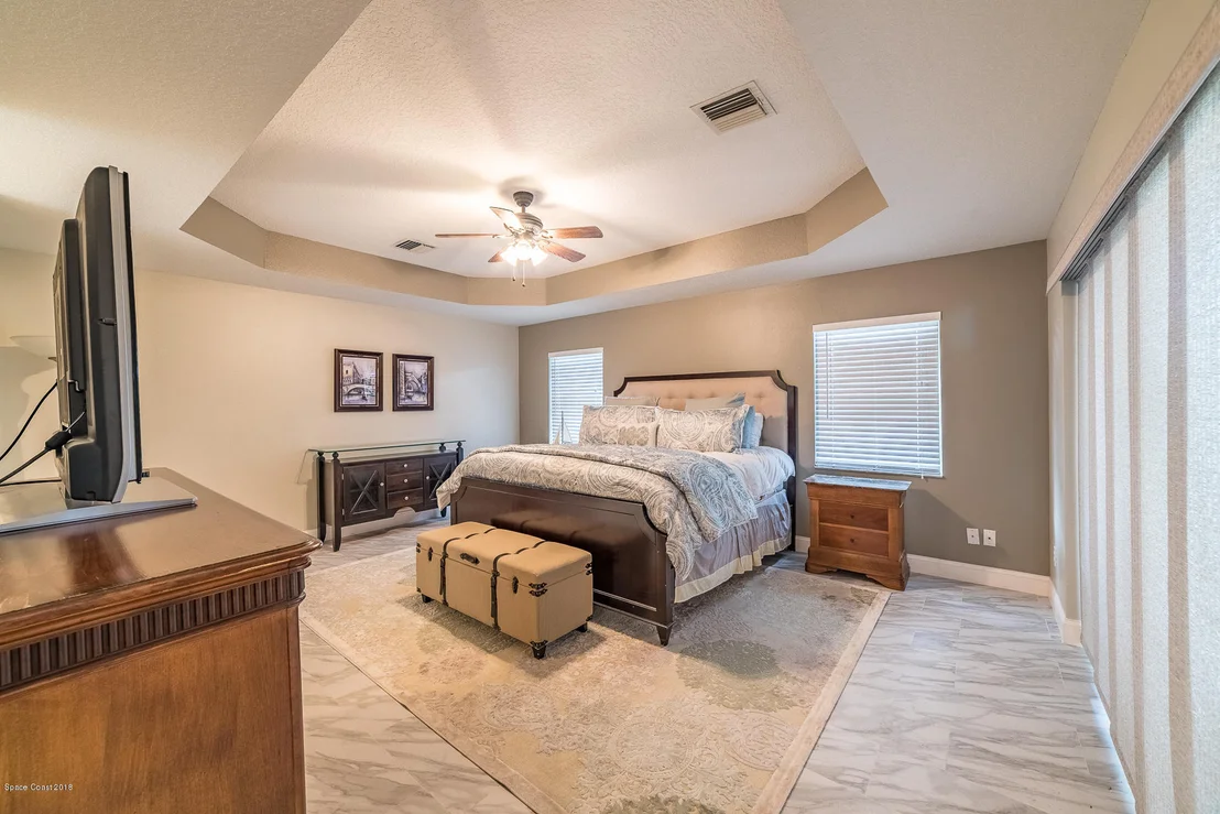 Photo of 2811 Englewood Drive
