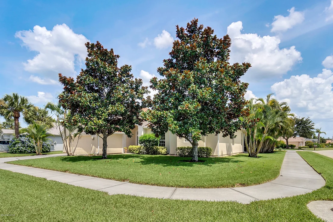 Photo of 562 Carmel Drive