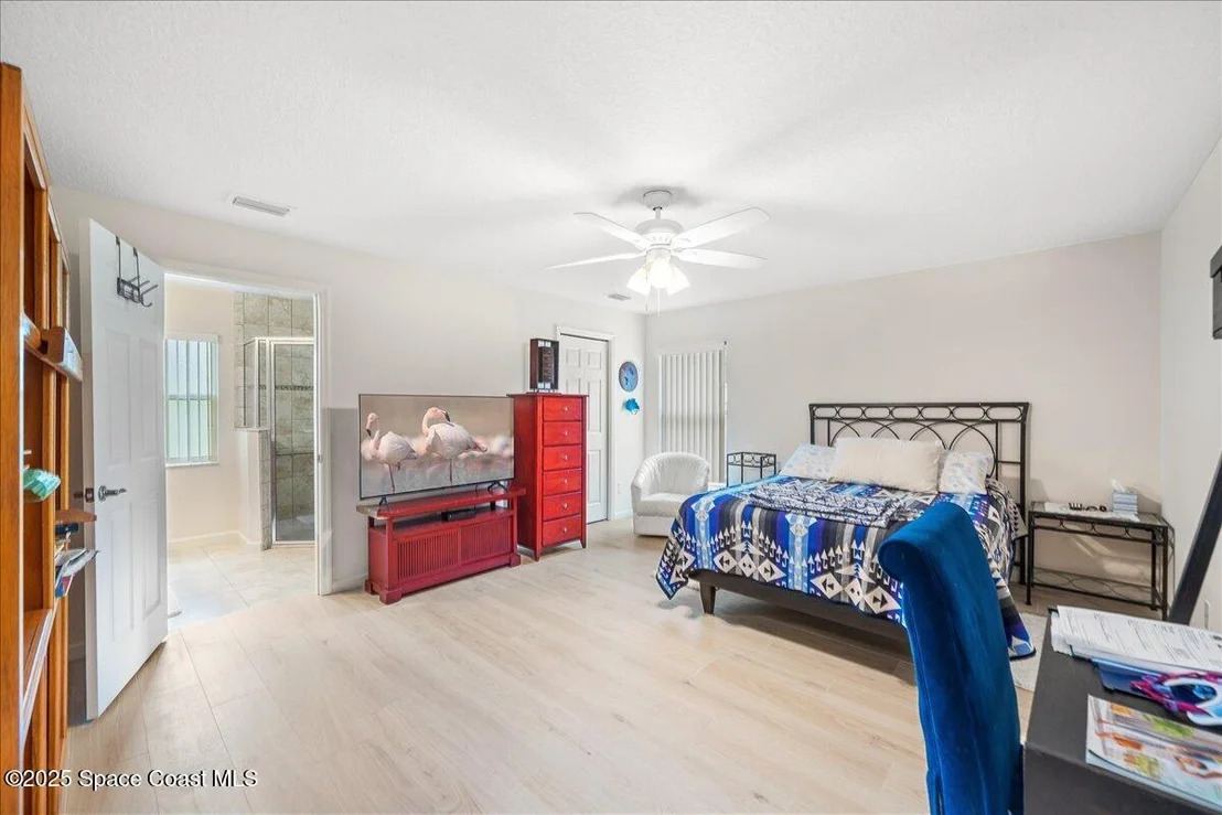 Photo of 7180 Ackerman Avenue