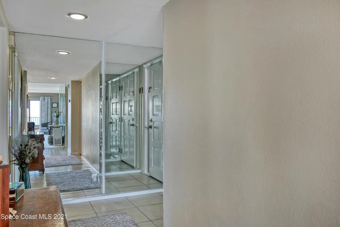 Photo of Unit 310 at 995 N Highway A1a