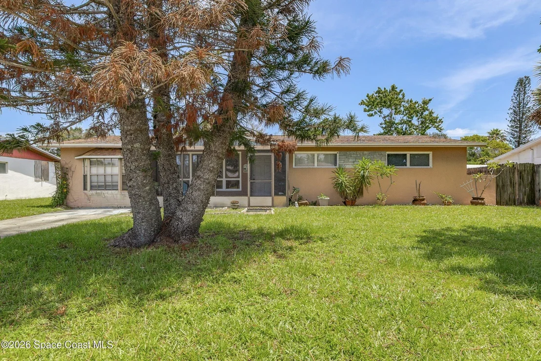 Photo of 1302 Sunwood Drive