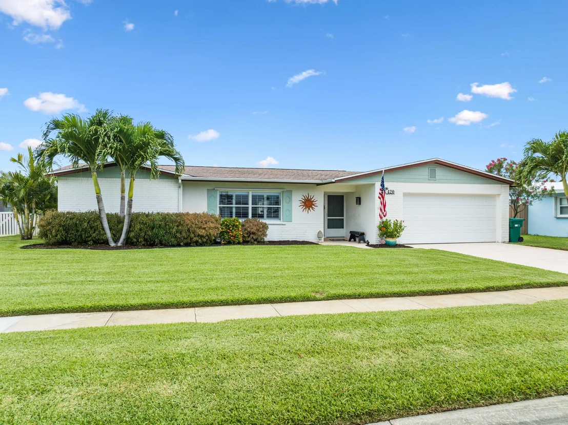 Photo of 420 Sparrow Drive