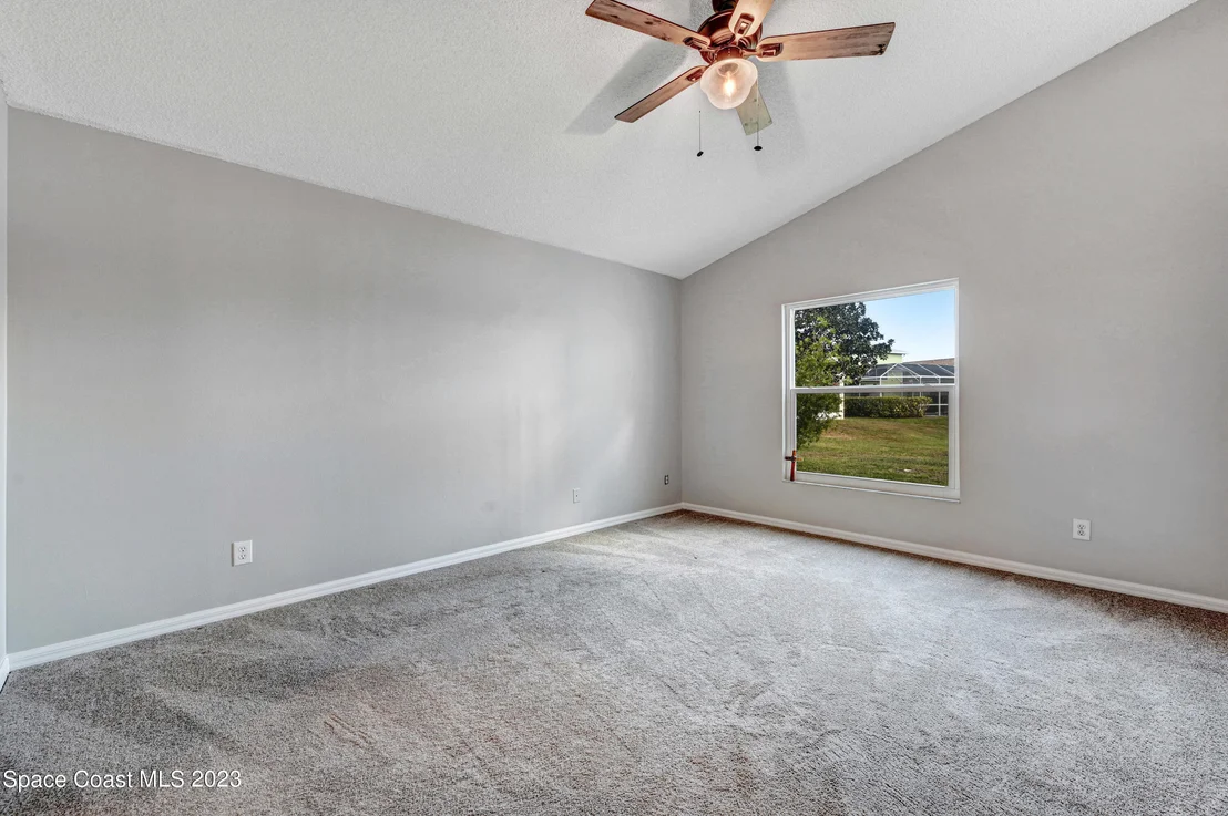 Photo of 895 Shaw Circle