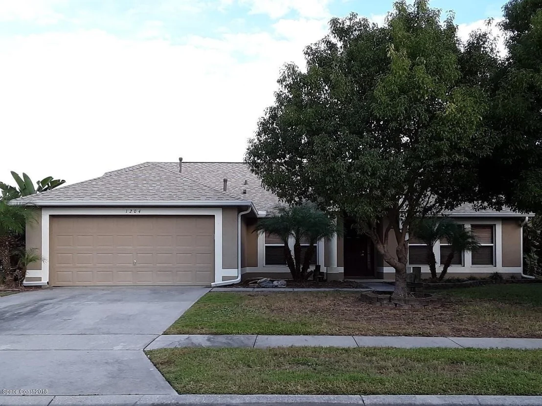 Photo of 1204 Meadow Lake Road
