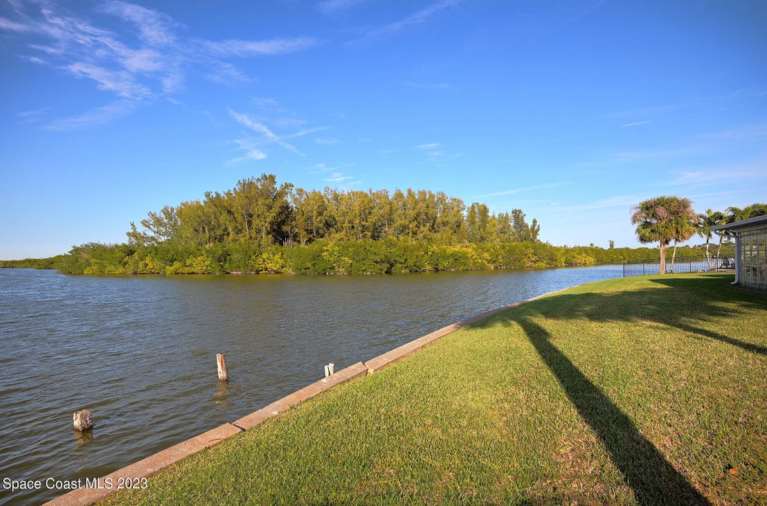 Photo of 60 Crystal River Drive