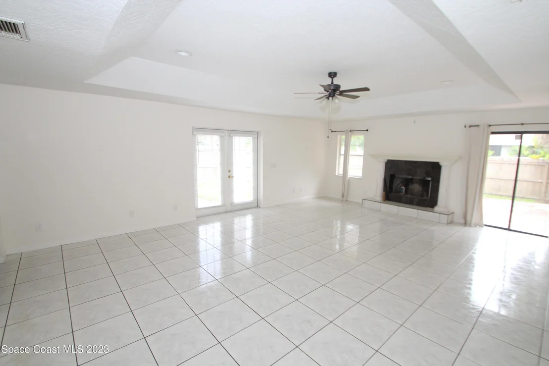 Photo of 1802 Pace Drive NW
