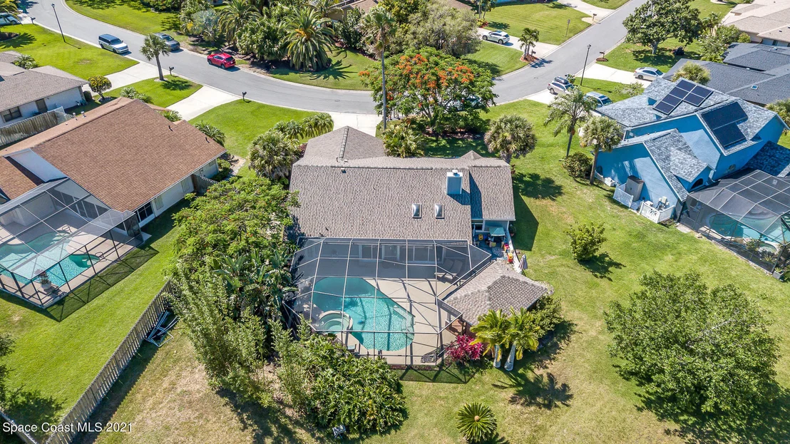 Photo of 548 Sawgrass Circle