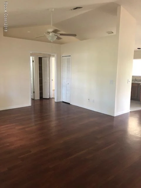 Photo of 2212 Cogan Drive SE