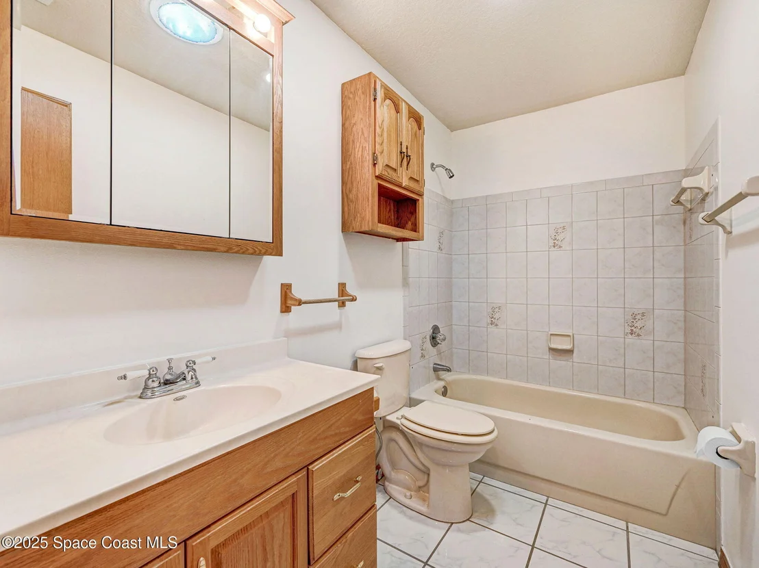 Photo of 6570 Whispering Pines Lane