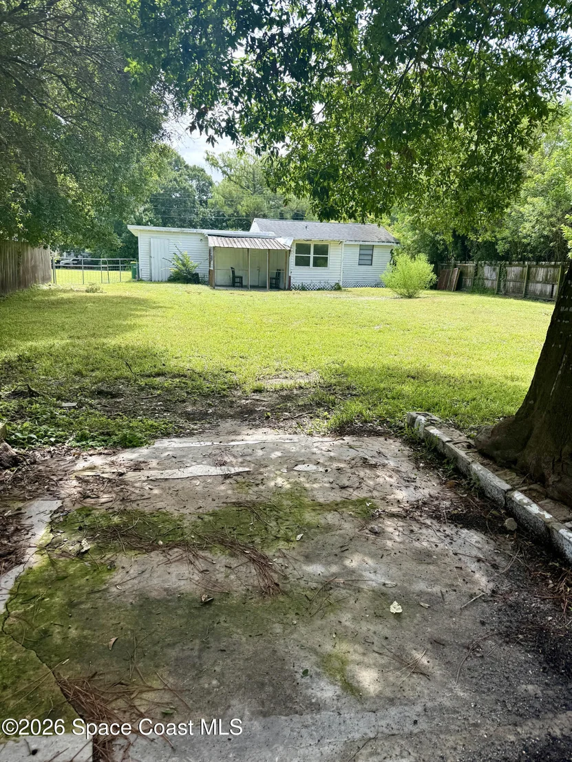 Photo of 355 Pine Avenue