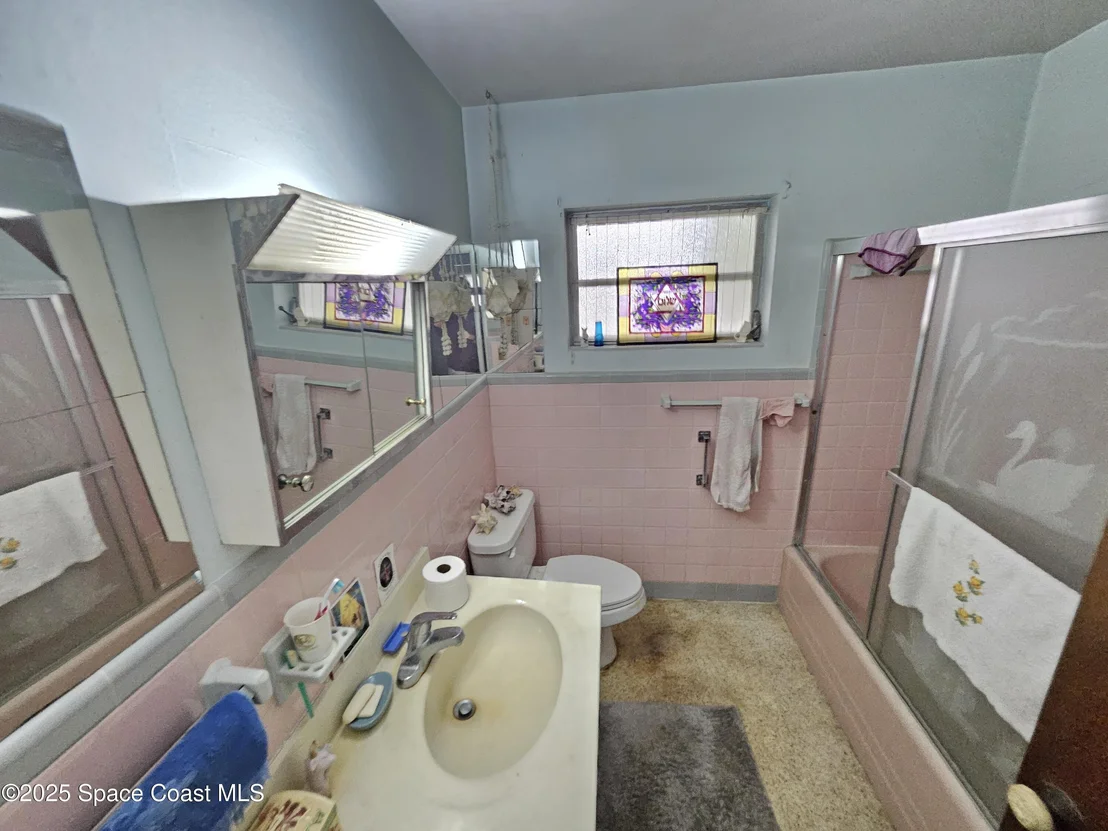 Photo of 2240 Sea Avenue