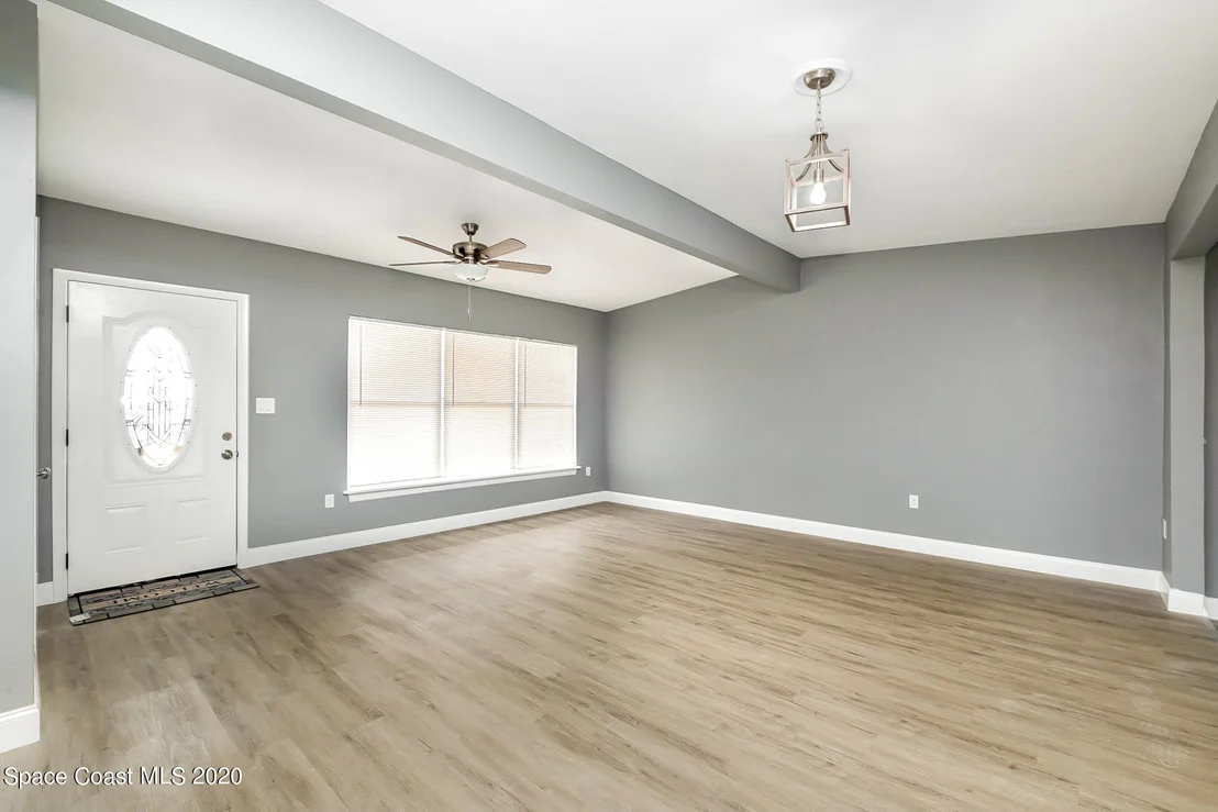 Photo of 1078 Sarno Road
