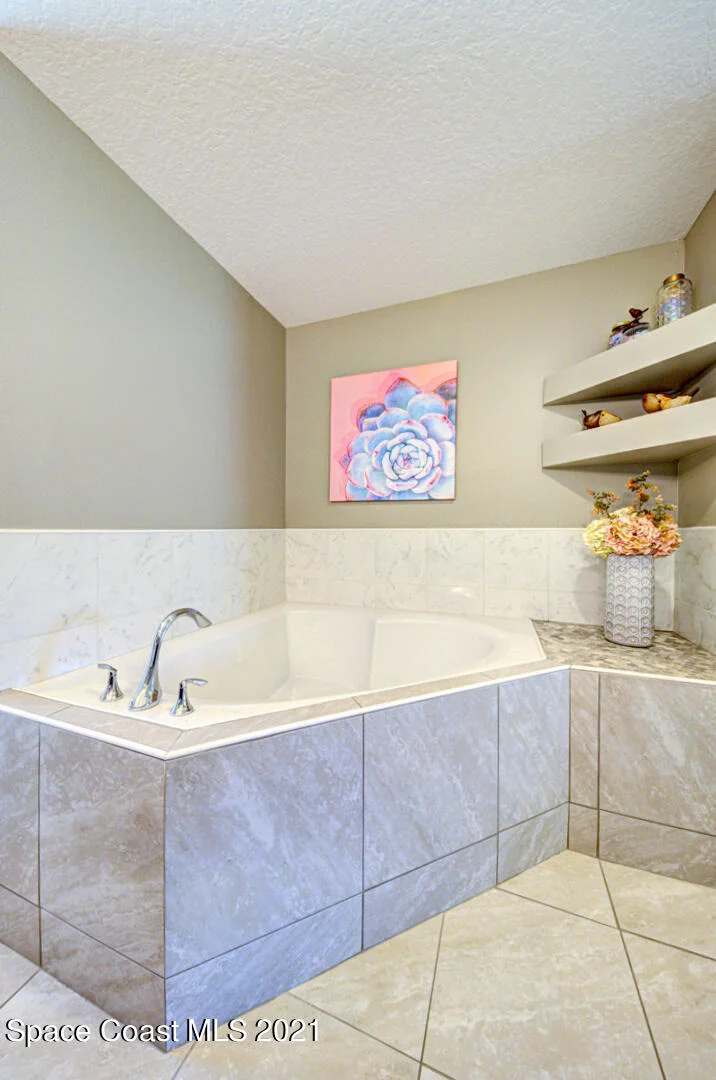 Photo of 925 Yorktowne Drive