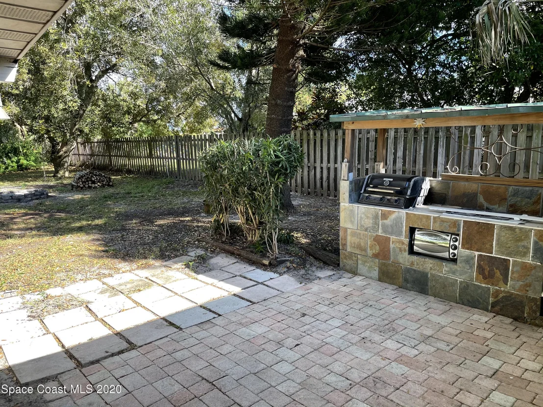 Photo of 1110 10th Place