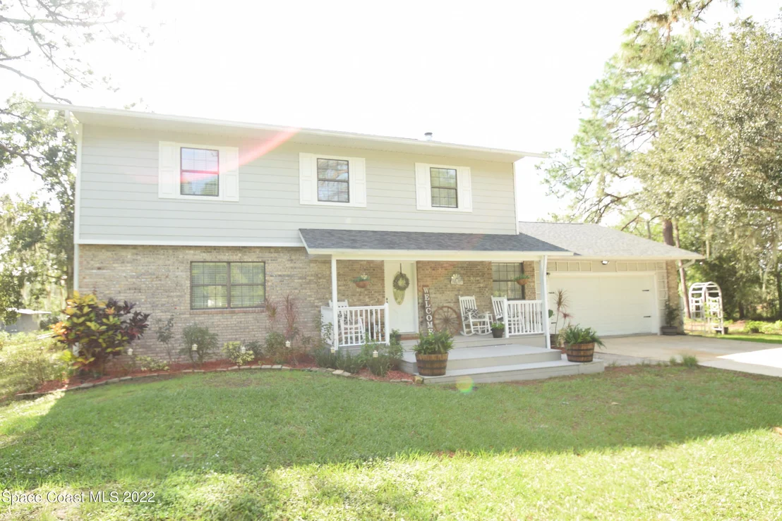 Photo of 1775 Grant Road