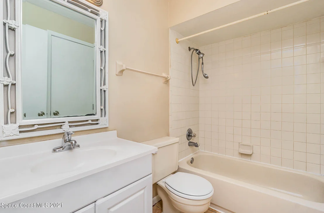 Photo of Unit 27 at 1880 Murrell Road