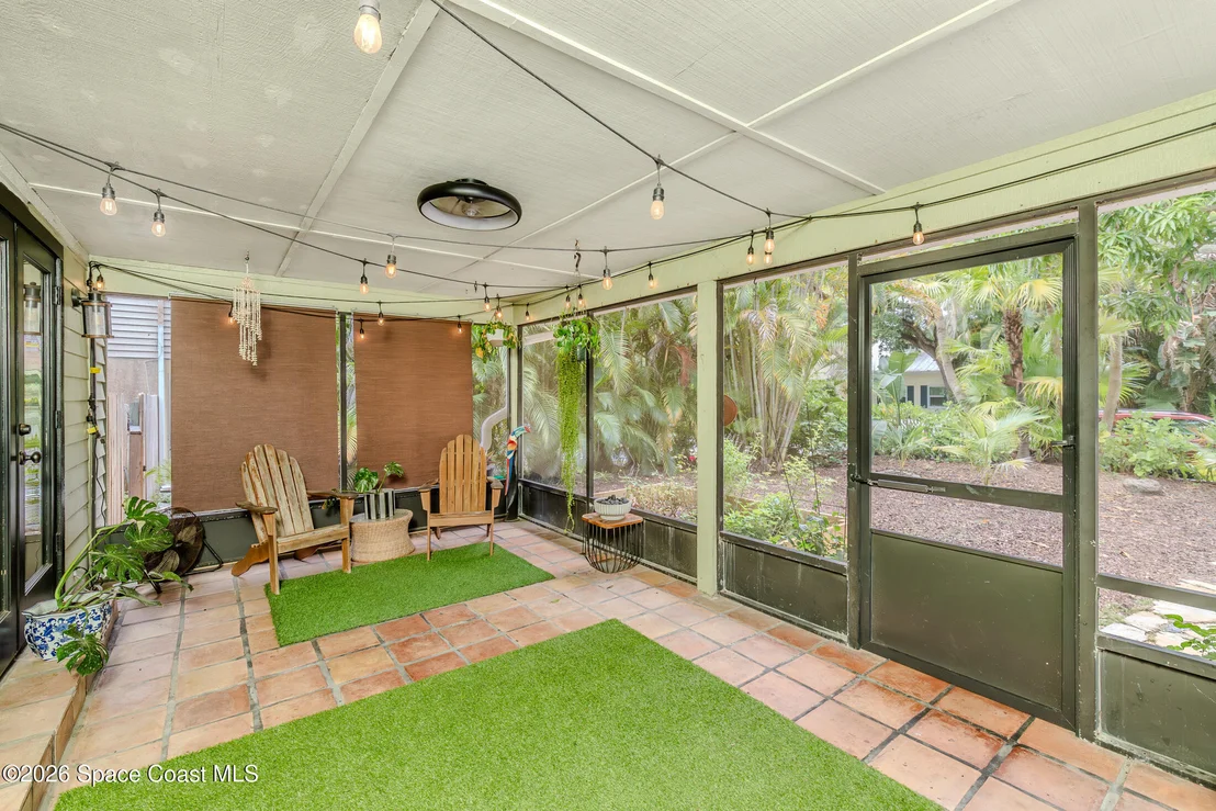 Photo of 5925 Riverside Drive
