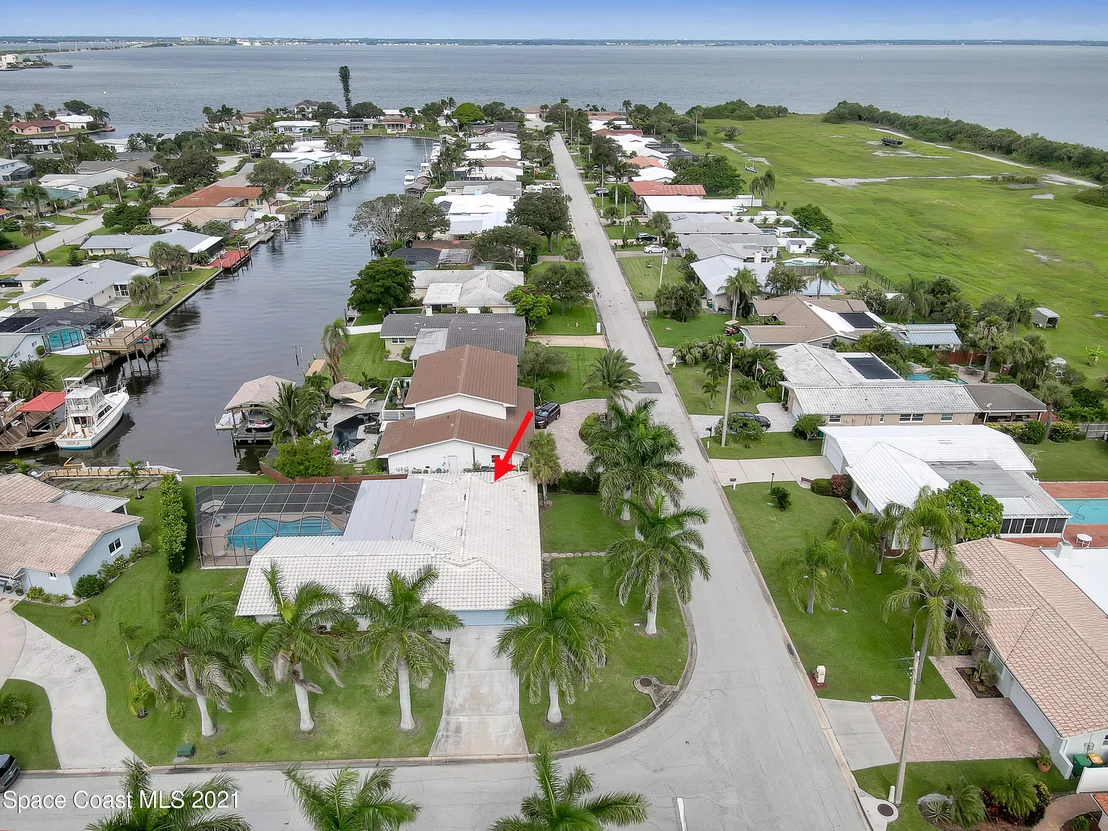 Photo of 307 Brightwaters Drive