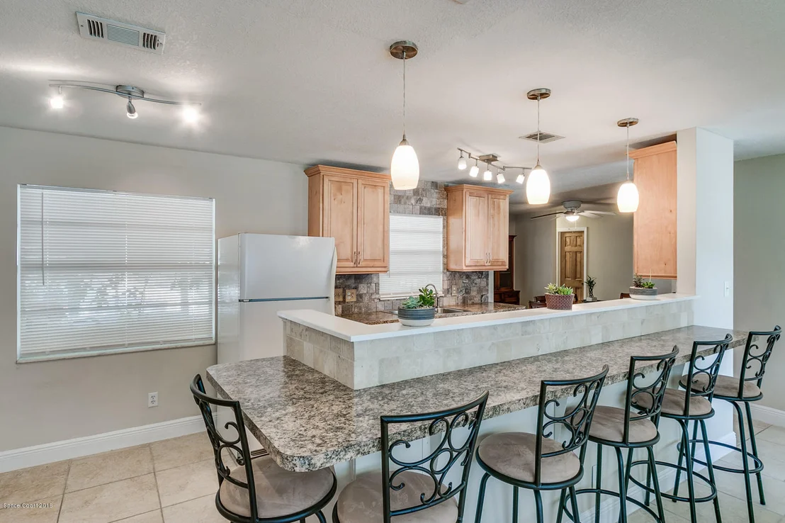 Photo of 171 E Haven Drive