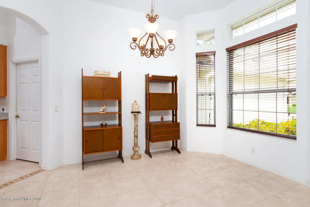 Photo of 1370 Whitman Drive