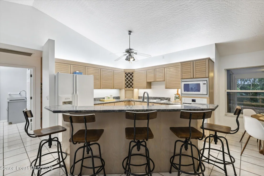 Photo of 4644 Canard Road
