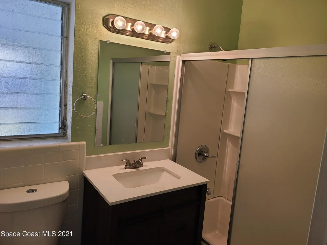 Photo of 1061 Cable Lane NE