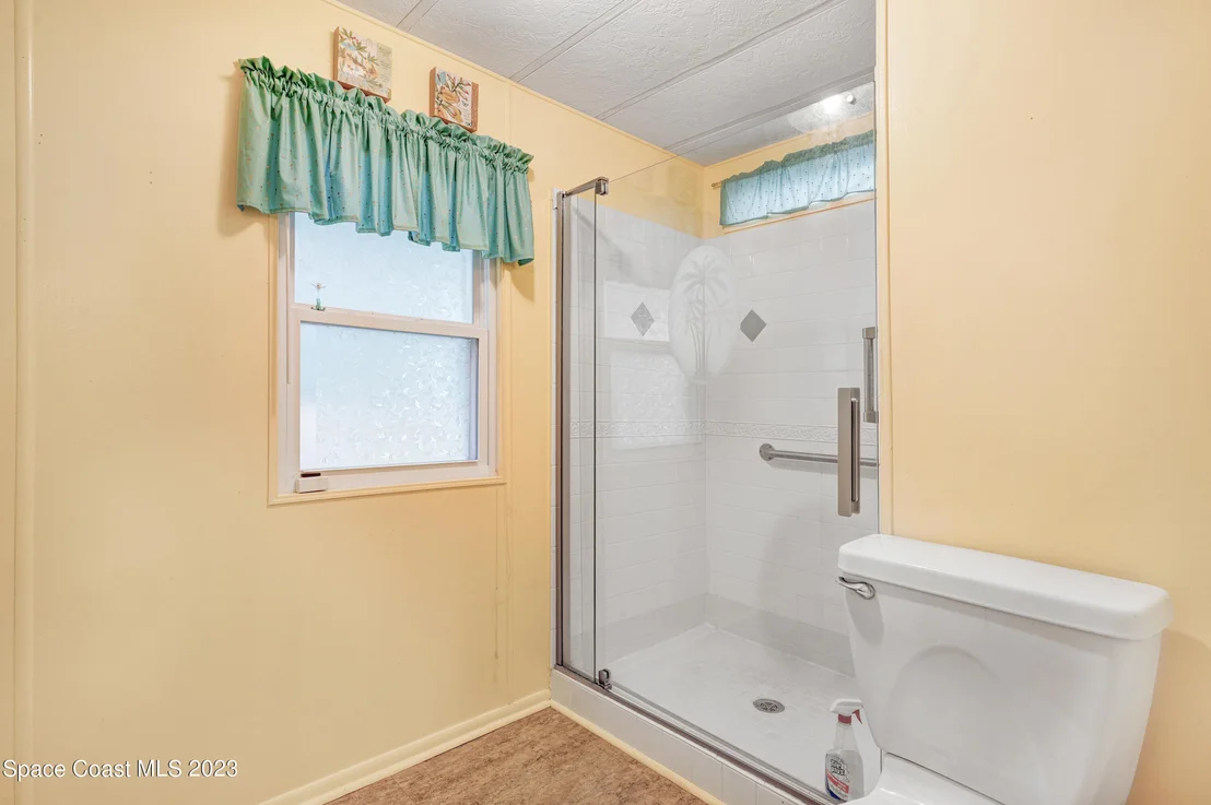 Photo of 2311 Coconut Palm Drive NE