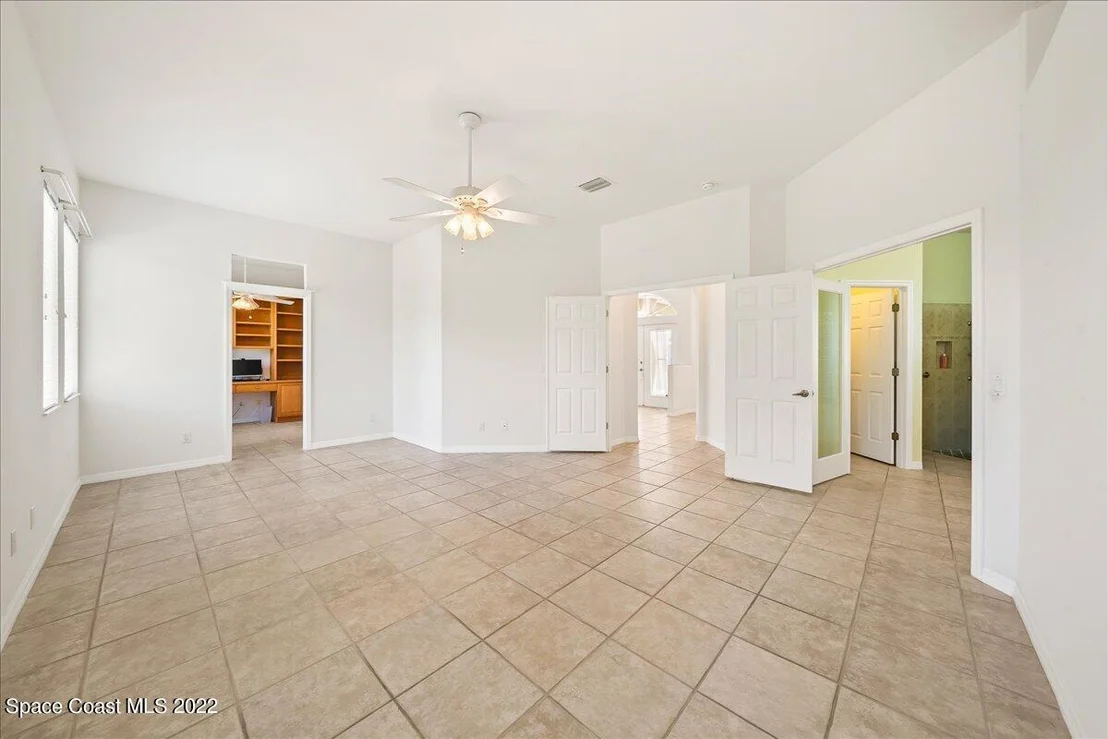 Photo of 4523 Long Lake Road