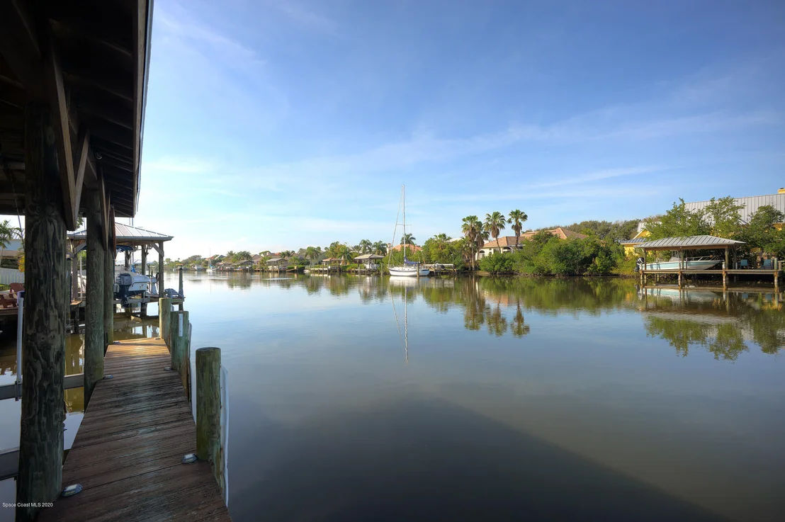 Photo of 420 Thrush Drive