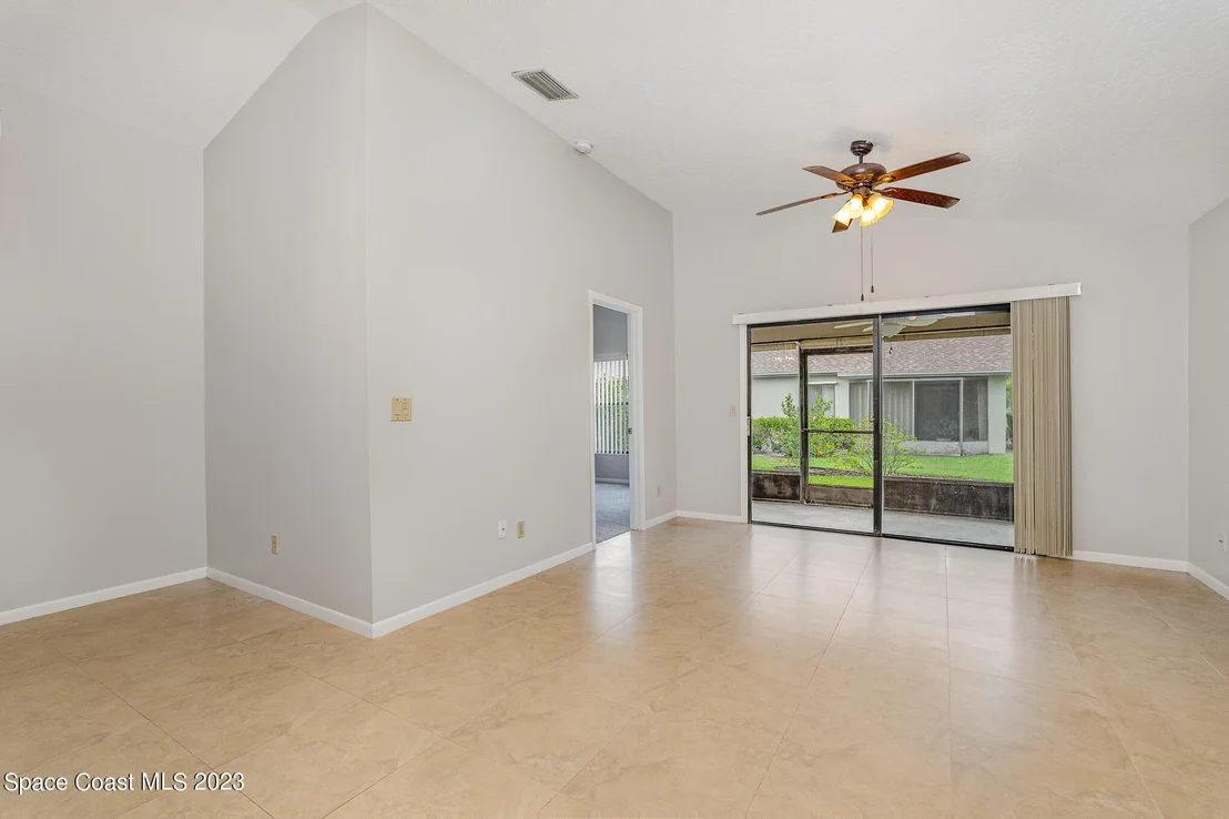 Photo of 504 Oak Mont Place