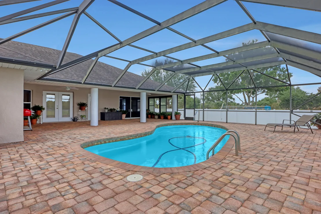Photo of 1840 Barton Boulevard