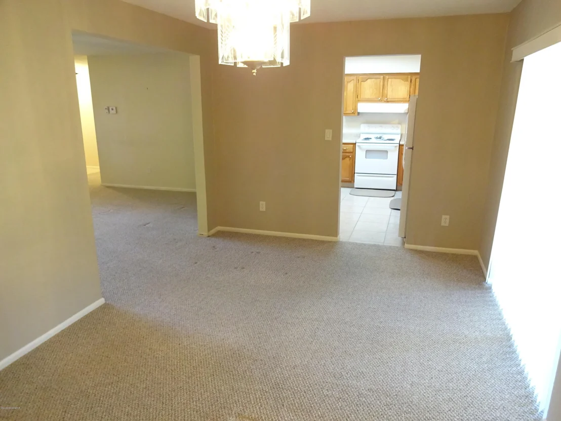 Photo of 954 Kings Post Road