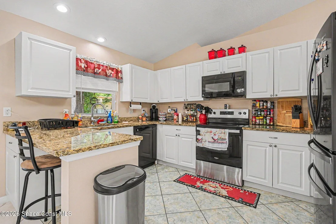 Photo of 6100 Adina Road
