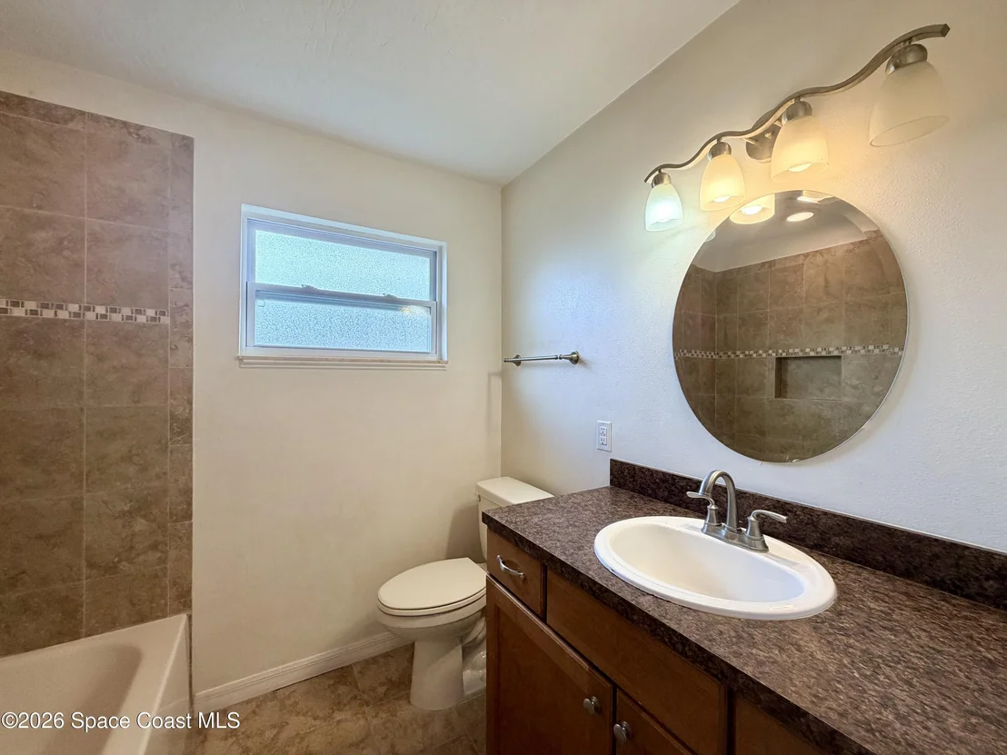 Photo of 550 Comanche Avenue