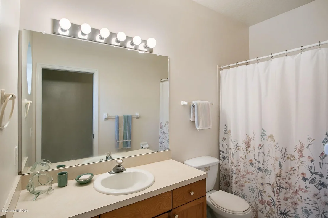 Photo of 4926 Buttonwood Drive